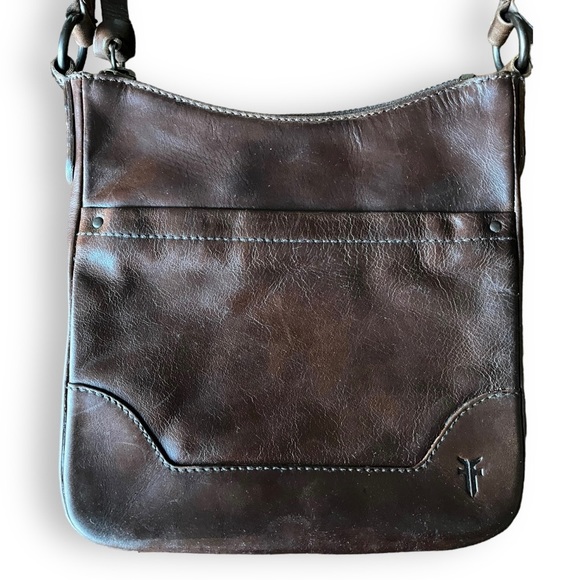 FRYE Melissa Swing Pack Zip Crossbody Bag in Dark Brown Chocolate Brown Leather - Picture 4 of 16